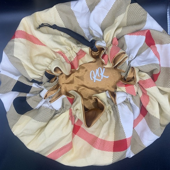 Handmade bonnets - Picture 1 of 3